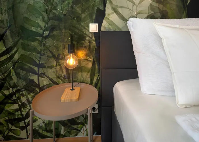 Oona Boutique